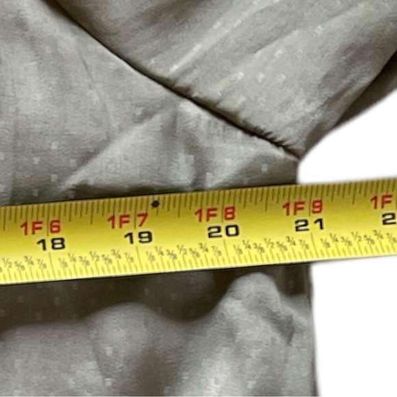 Blu Pepper Green Crop Balloon Shirt. New with tags. Size Large - Picture 8 of 10